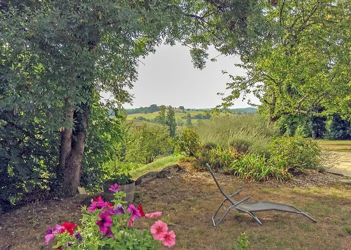 Sleeps 11 With Shared Pool Eymet